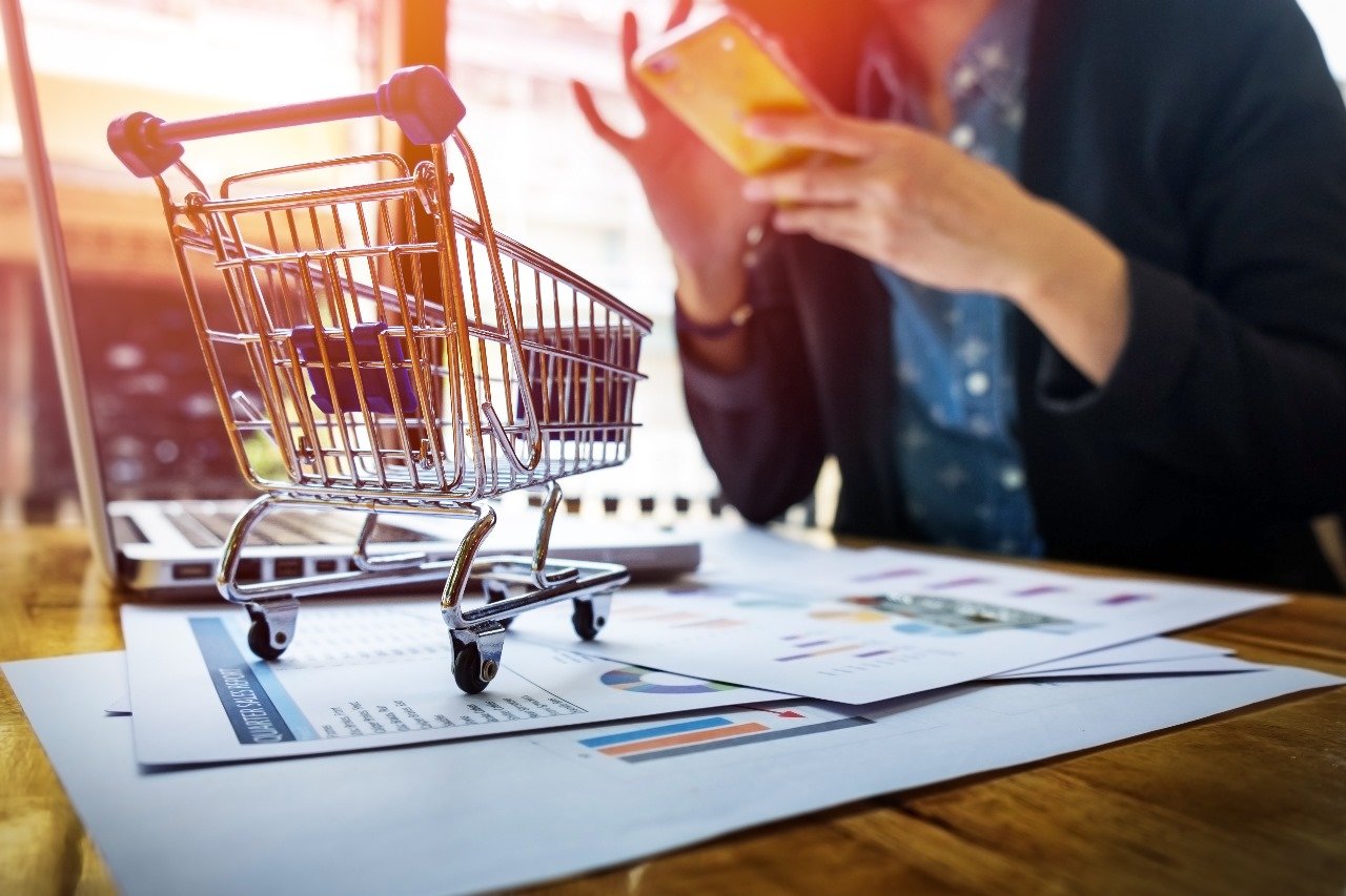 Why E-commerce Success Starts With Design, Content & Speed